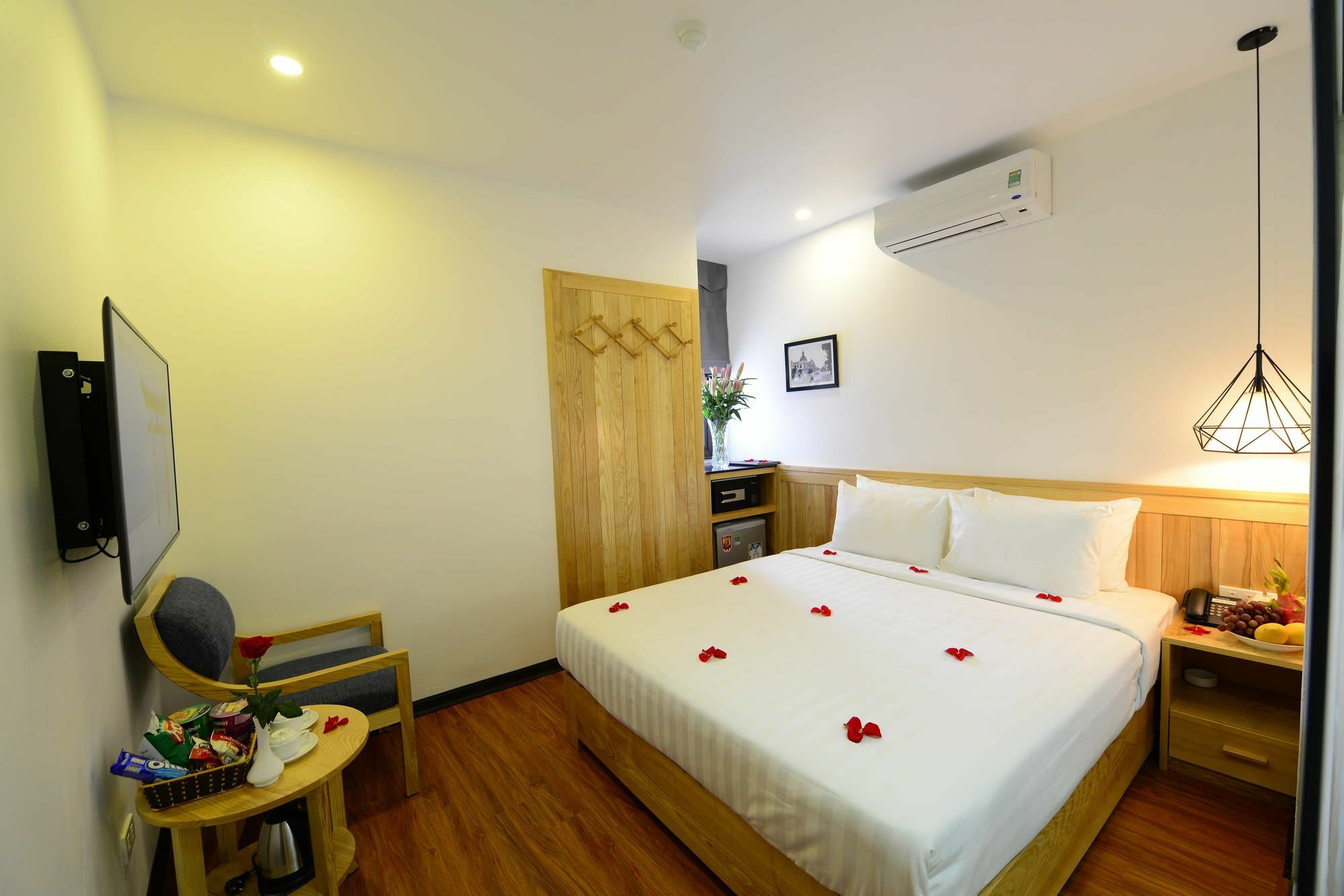 Blue Hanoi Inn Luxury Hotel Exterior foto