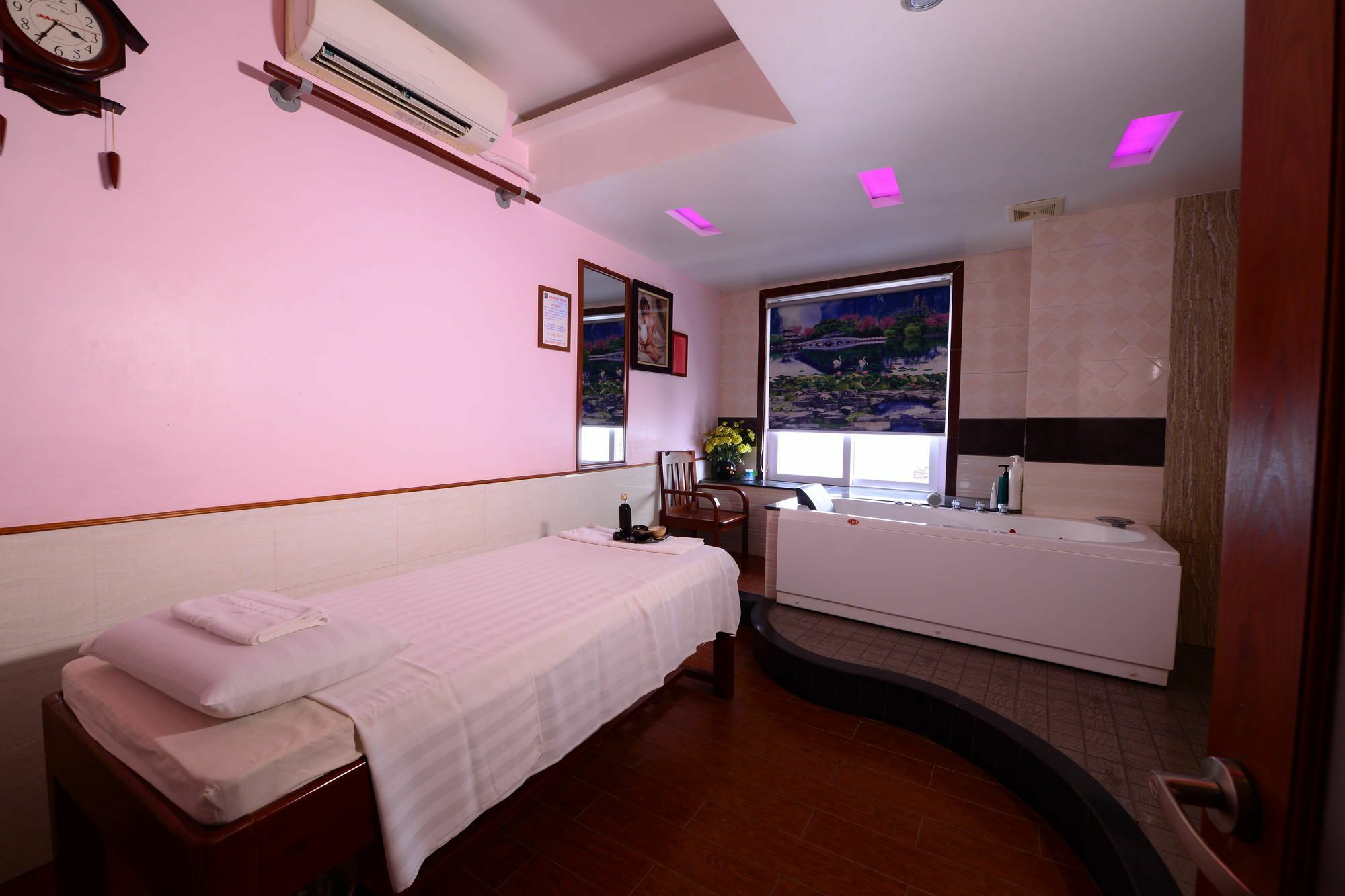 Blue Hanoi Inn Luxury Hotel Exterior foto