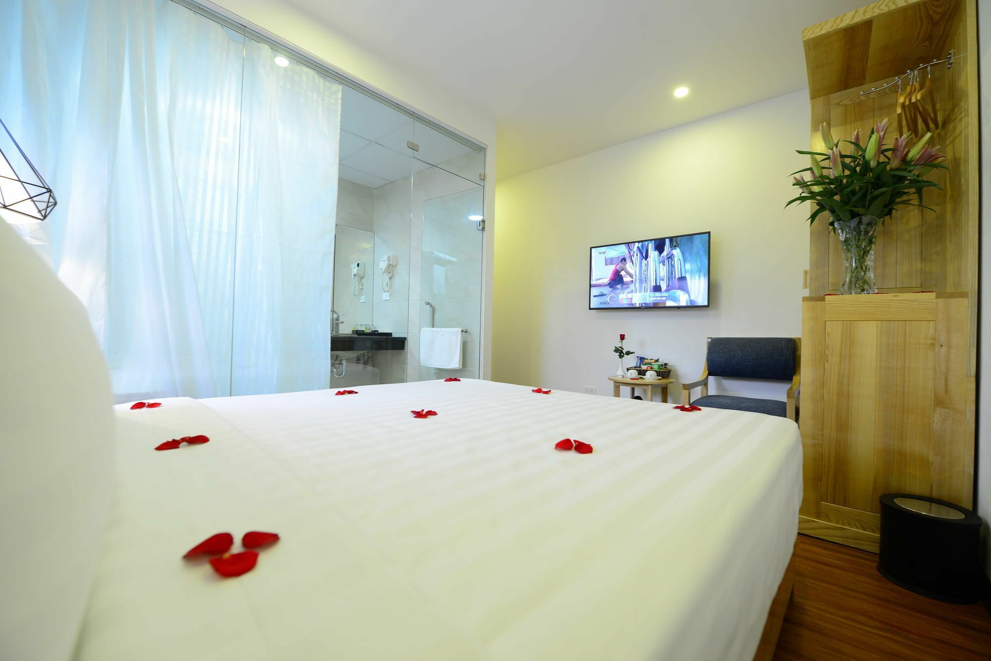 Blue Hanoi Inn Luxury Hotel Exterior foto